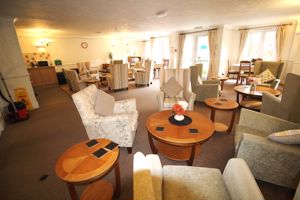 COMMUNAL LOUNGE- click for photo gallery